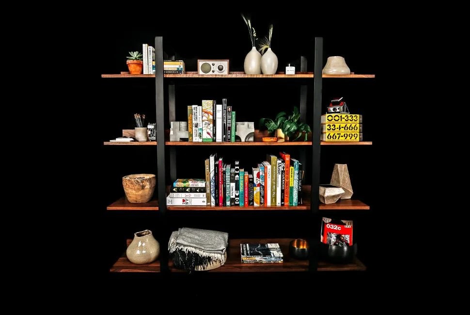ultimate-bookcase-gear-patrol-02-bookcase