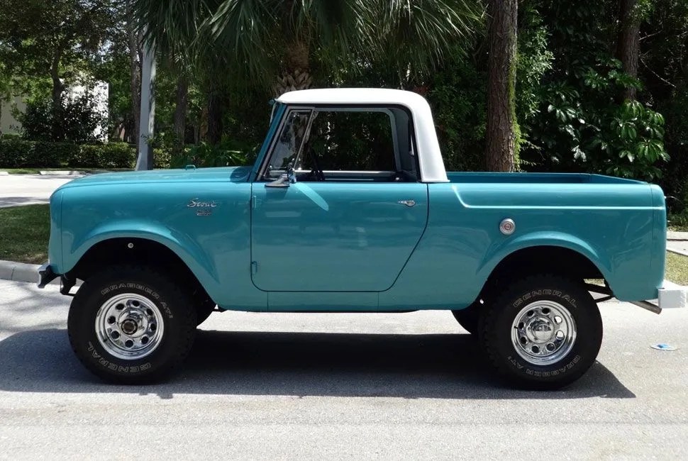 vintage-car-under-15k-gear-patrol-full-lead