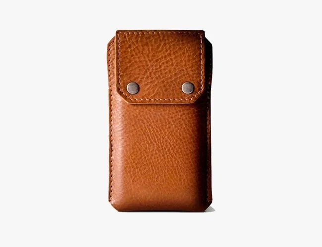 Hardgraft-All-in-One-Phone-Case-&-Stand-Gear-Patrol