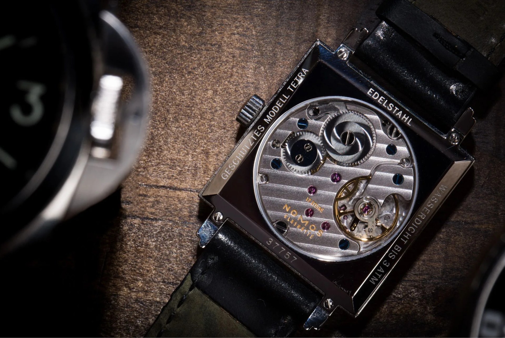 Small-Square-Watch-Nomos-Gear-Patrol-Lead-Ambiance