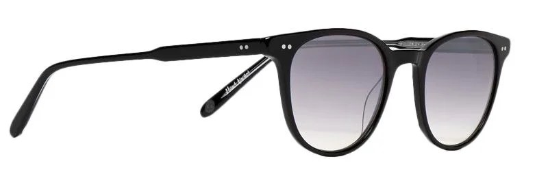 mirrored-sunglasses-gear-patrol-garret-l