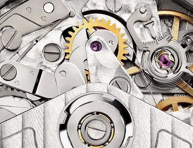 7750-cronograph-gear-patrol-feature