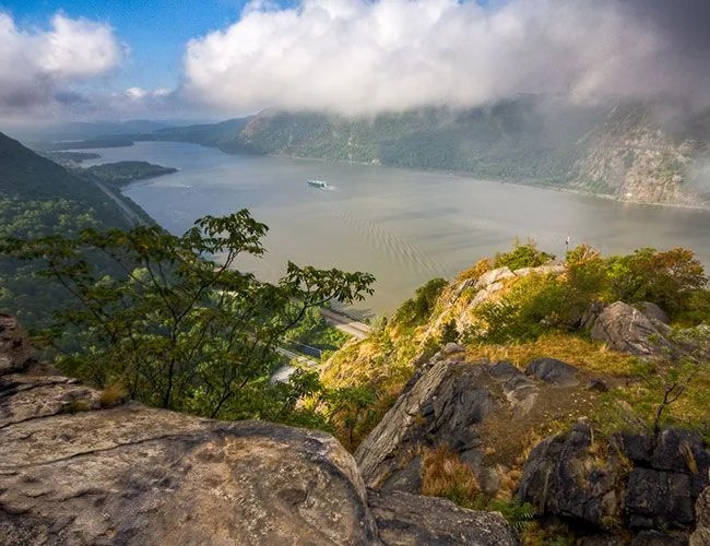 falls-best-colors-gear-patrol-breakneck