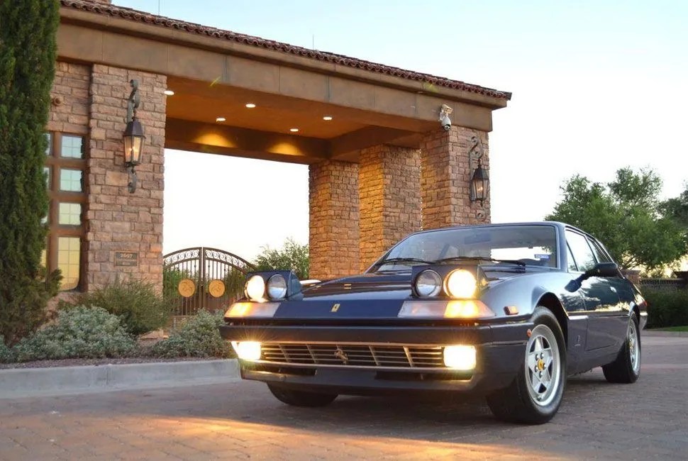 five-figure-ferrari-gear-patrol-full-lead