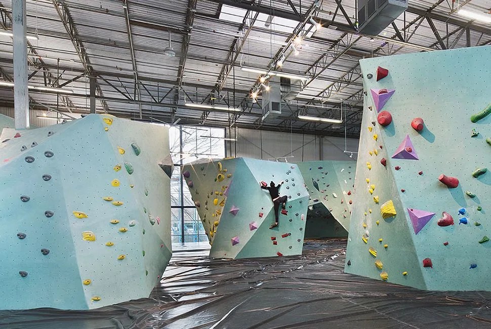 gear-patrol-climbing-gyms-Austin-Bouldering-Project
