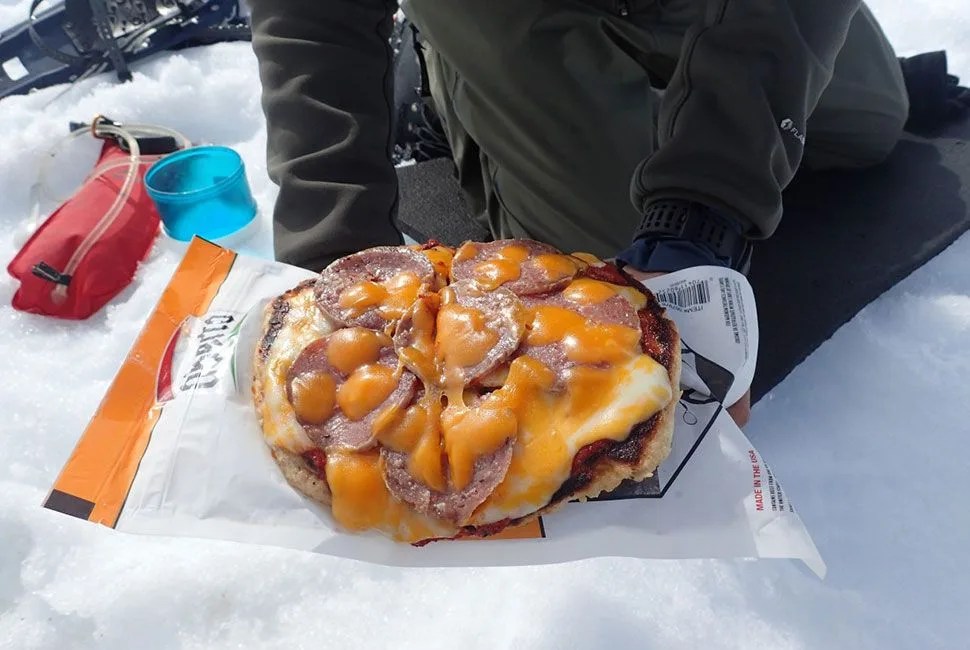 outdoor-pizza-recipe-gear-patrol-full-lead