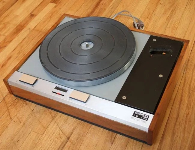 vintage-turntables-gear-patrol-thorens