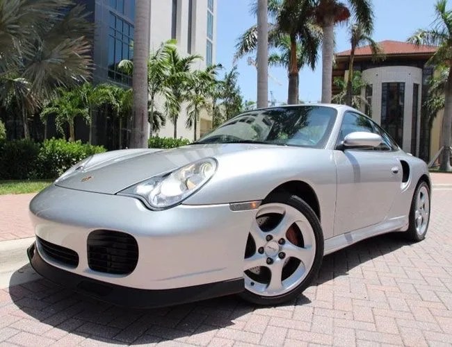 offbeat-porsches-gear-patrol-911