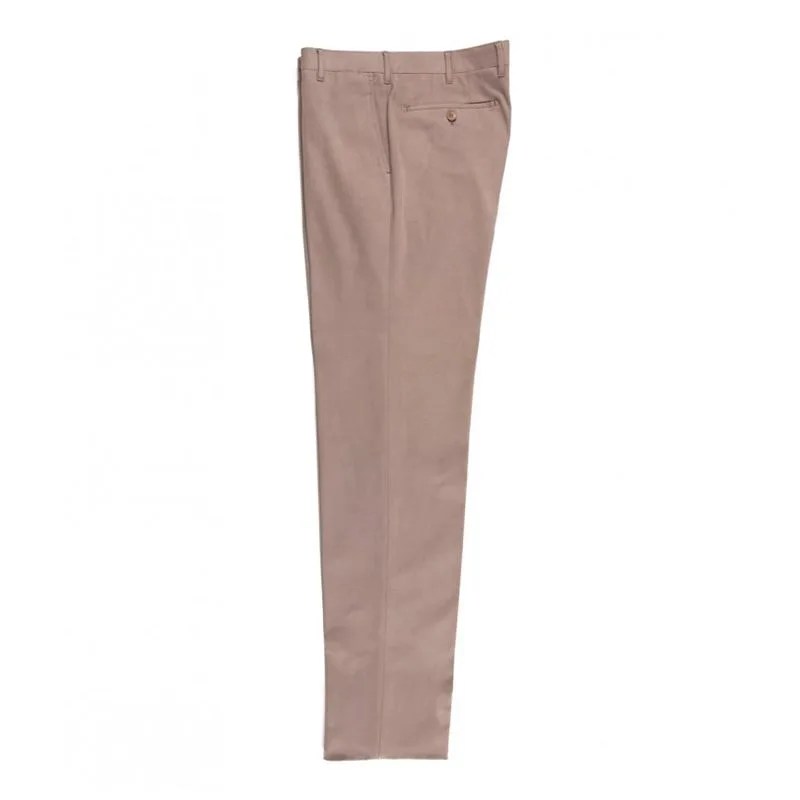 chinos-drakes-gear-patrol-800