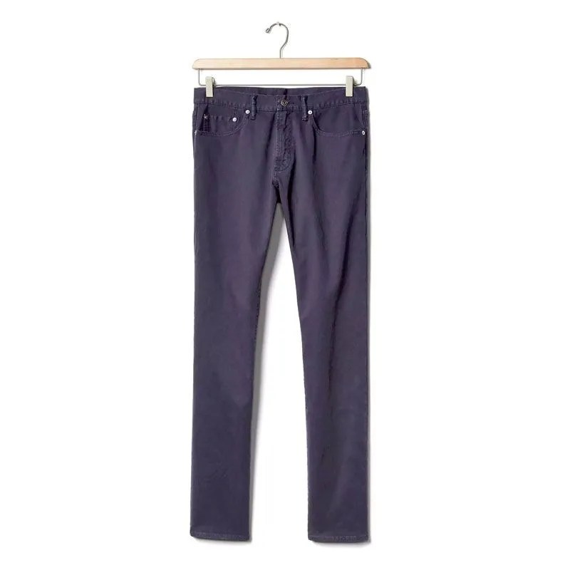 gap-gq-gear-patrol-chino