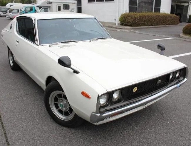 skyline-gear-patrol-2000-gtx