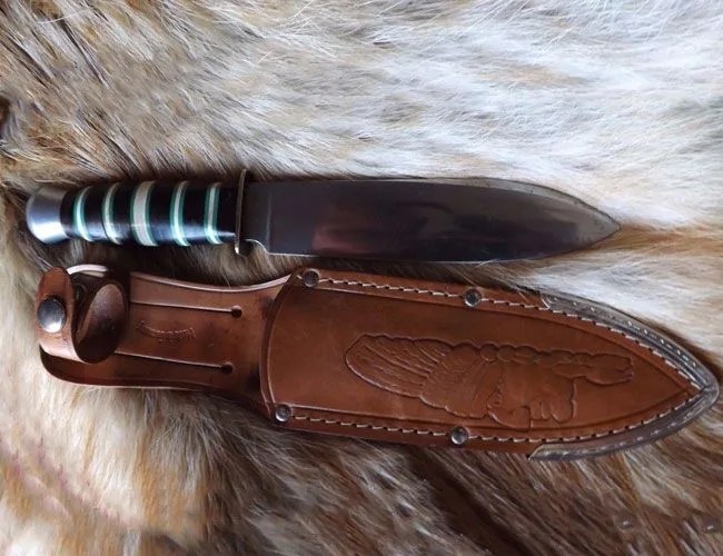 vintage-fixed-blades-gear-patrol-ritter