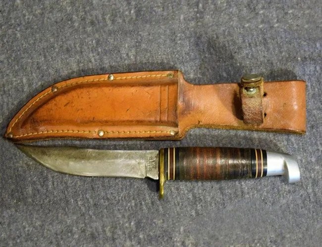 vintage-fixed-blades-gear-patrol-western-us