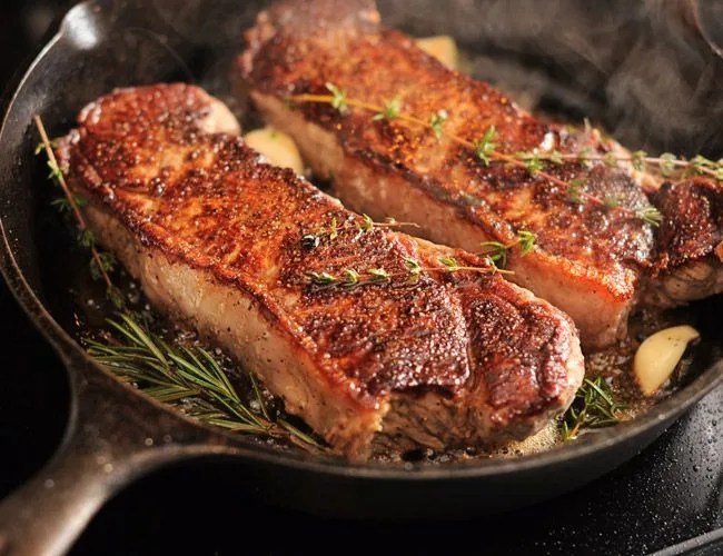 Fast-Flip-Steak-GEar-Patrol-Lead