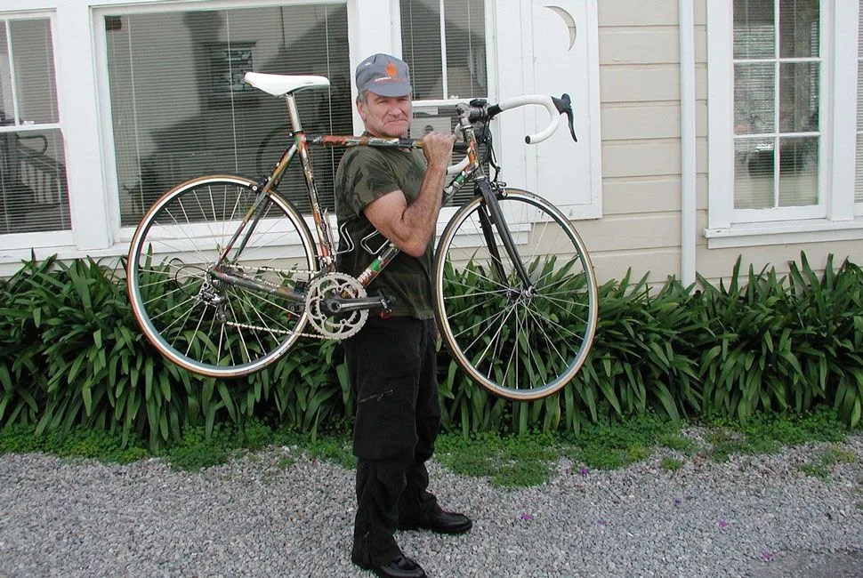 robin-williams-bikes-gear-patrol-lead-full