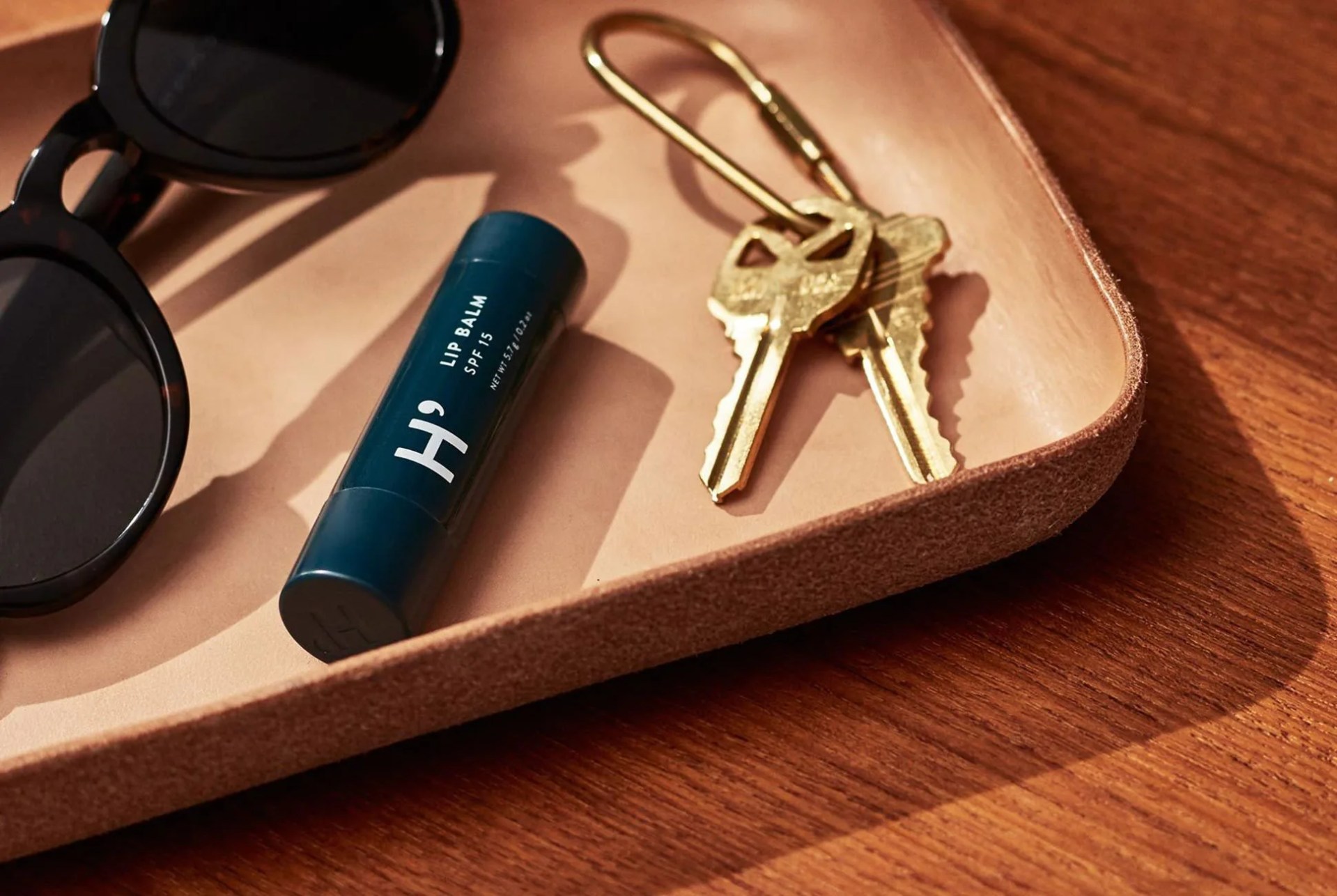 staff-favorites-sung-han-gear-patrol-lipbalm-2