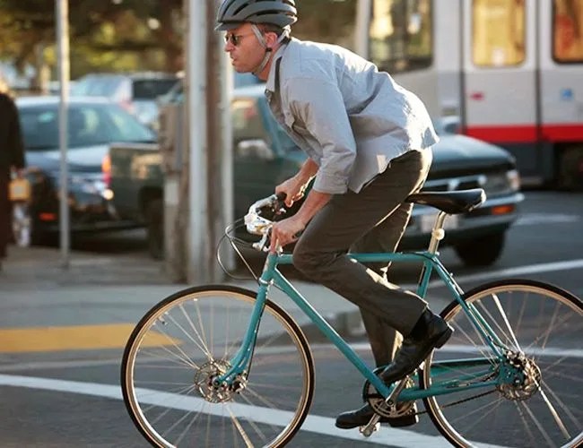 commuter-bike-helmets-gear-patrol-feature-2