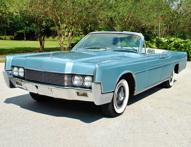 vintage-luxury-cars-gear-patrol-lincoln