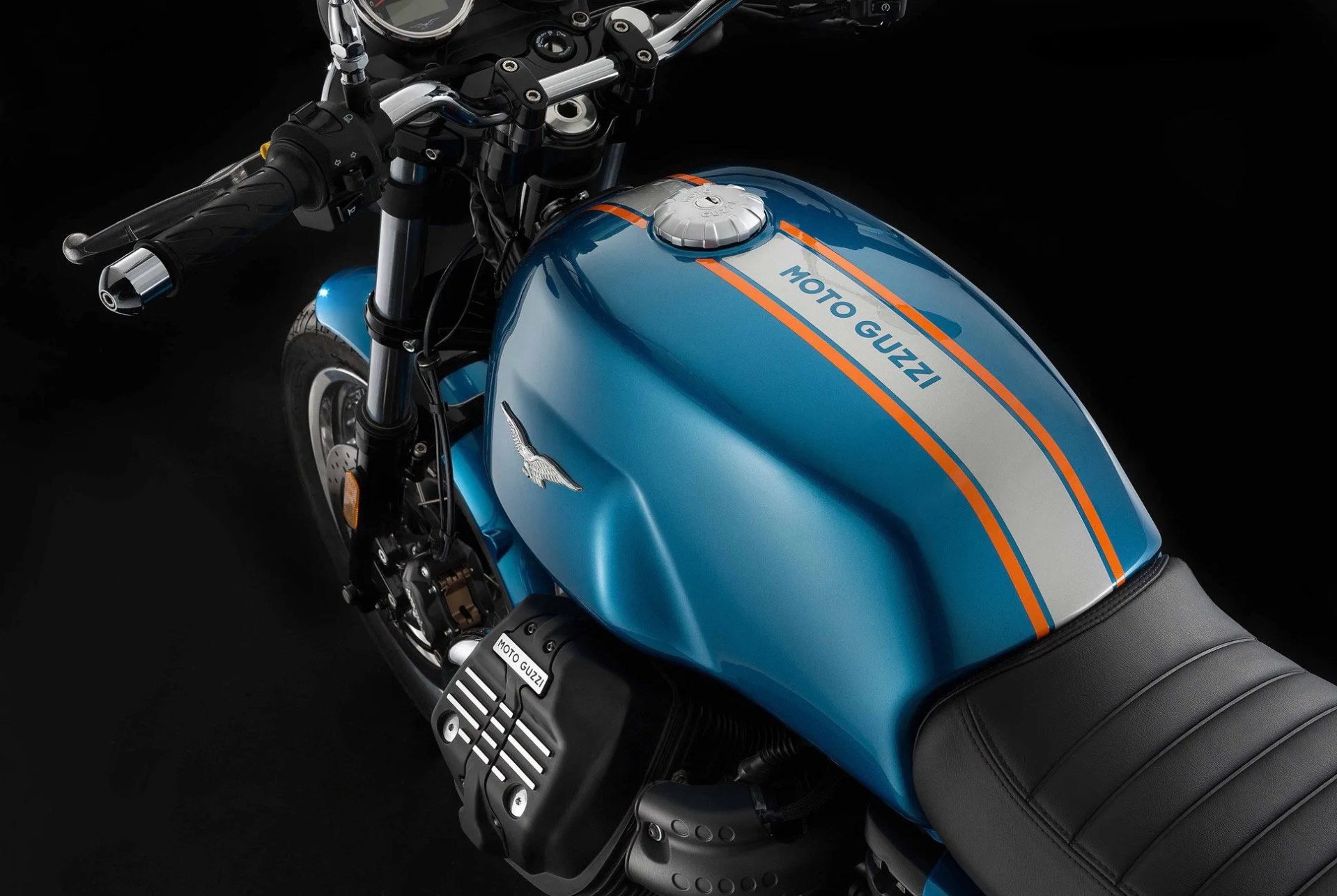 motoguzzi-v7-gear-patrol-lead-full