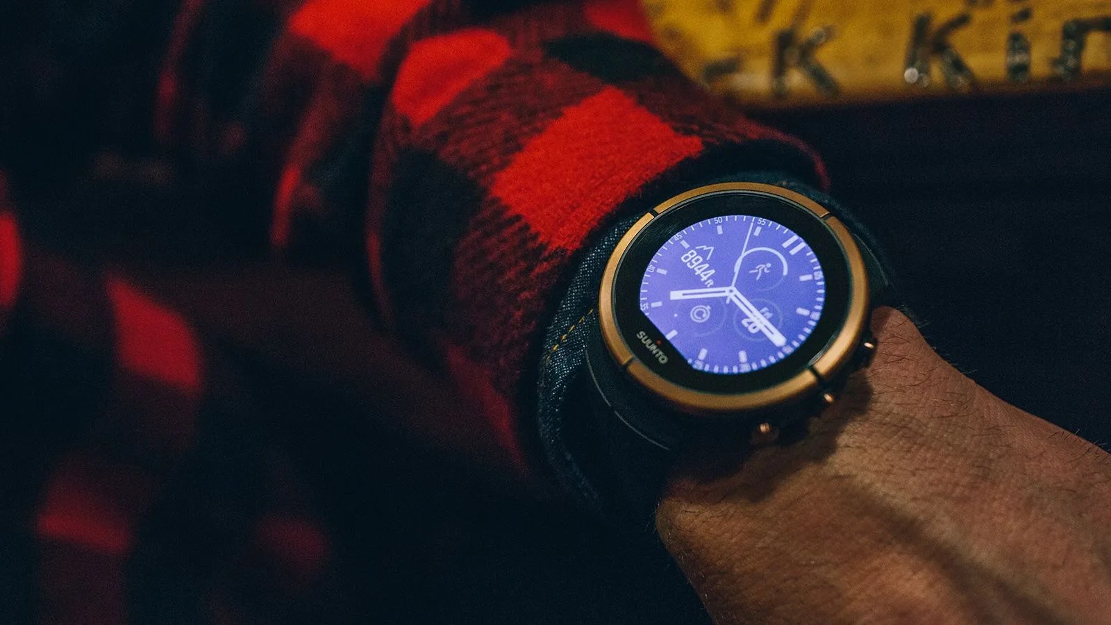 gear-patrol-gp100-suunto-spartan-hero