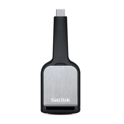 gear-patrol-lighting-usb-accessories-apple-usbc-sd