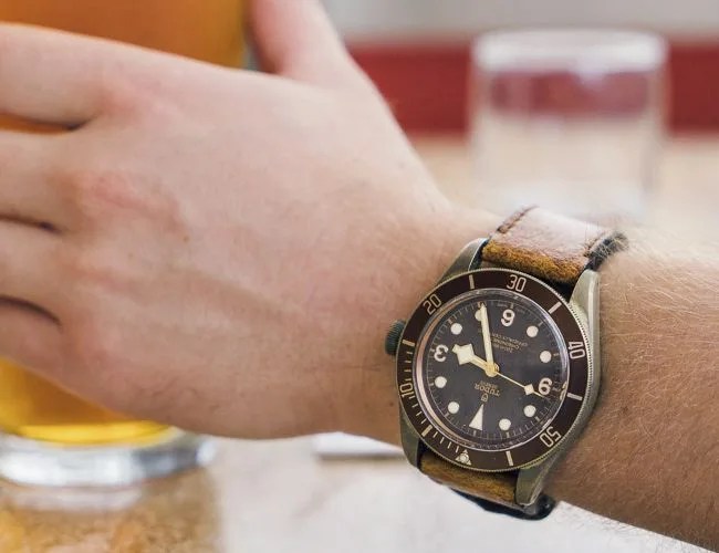 gear-patrol-tudor-hudson-valley-black-bay-leather