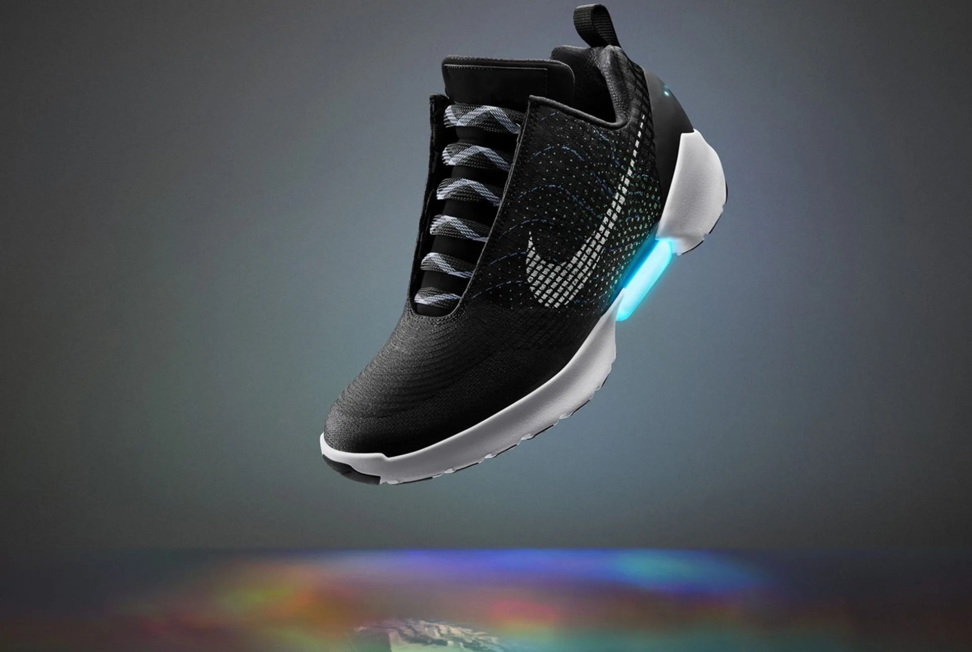 Best-Outdoor-Gear-of-2016-Gear-Patrol-Tanner-Nike