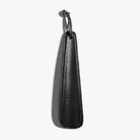 stocking-stuffer-dapper-gear-patrol-shoe-horn