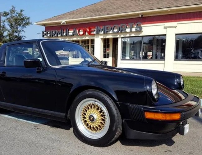 vintage-porsche-gear-patrol-76-911