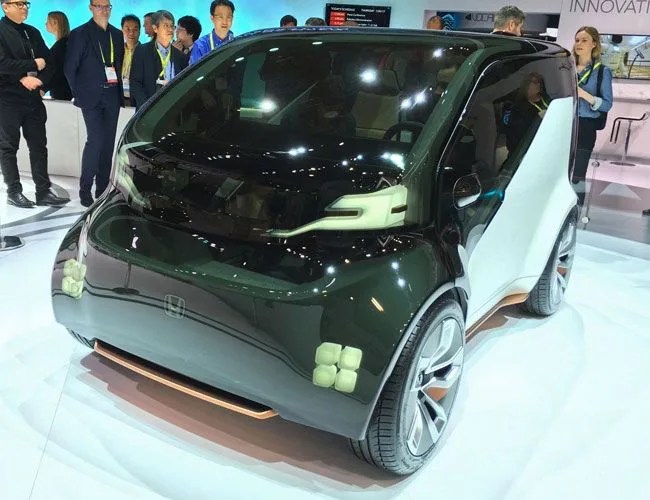 CES-17-gear-patrol-honda