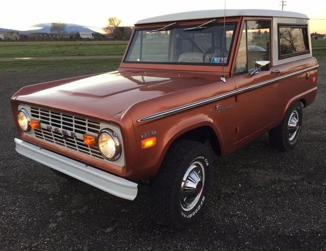 Daily-Drivers-gear-patrol-bronco