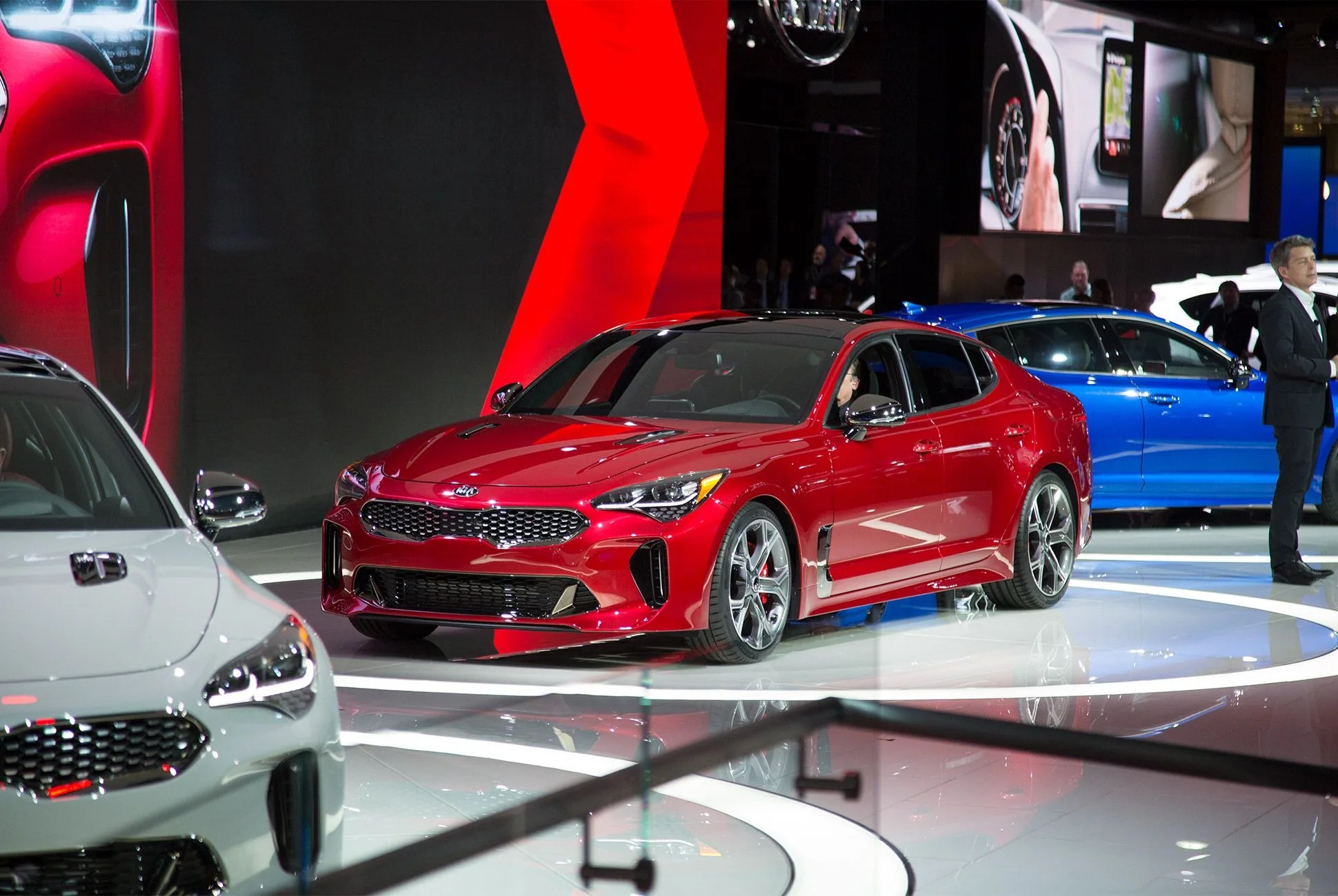 kia-detroit-moto-show-gear-patrol-full-lead
