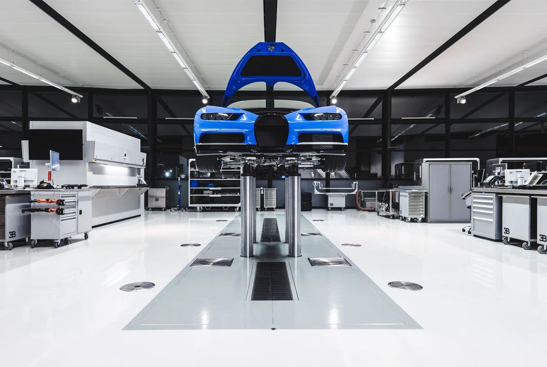 Bugatti-Factory-Note-Gear-Patrol-Slide-21