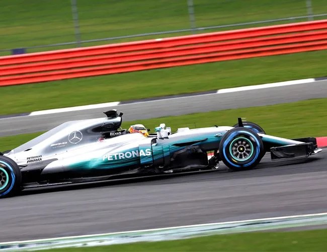 Mercedes-W08-gear-patrol-feature