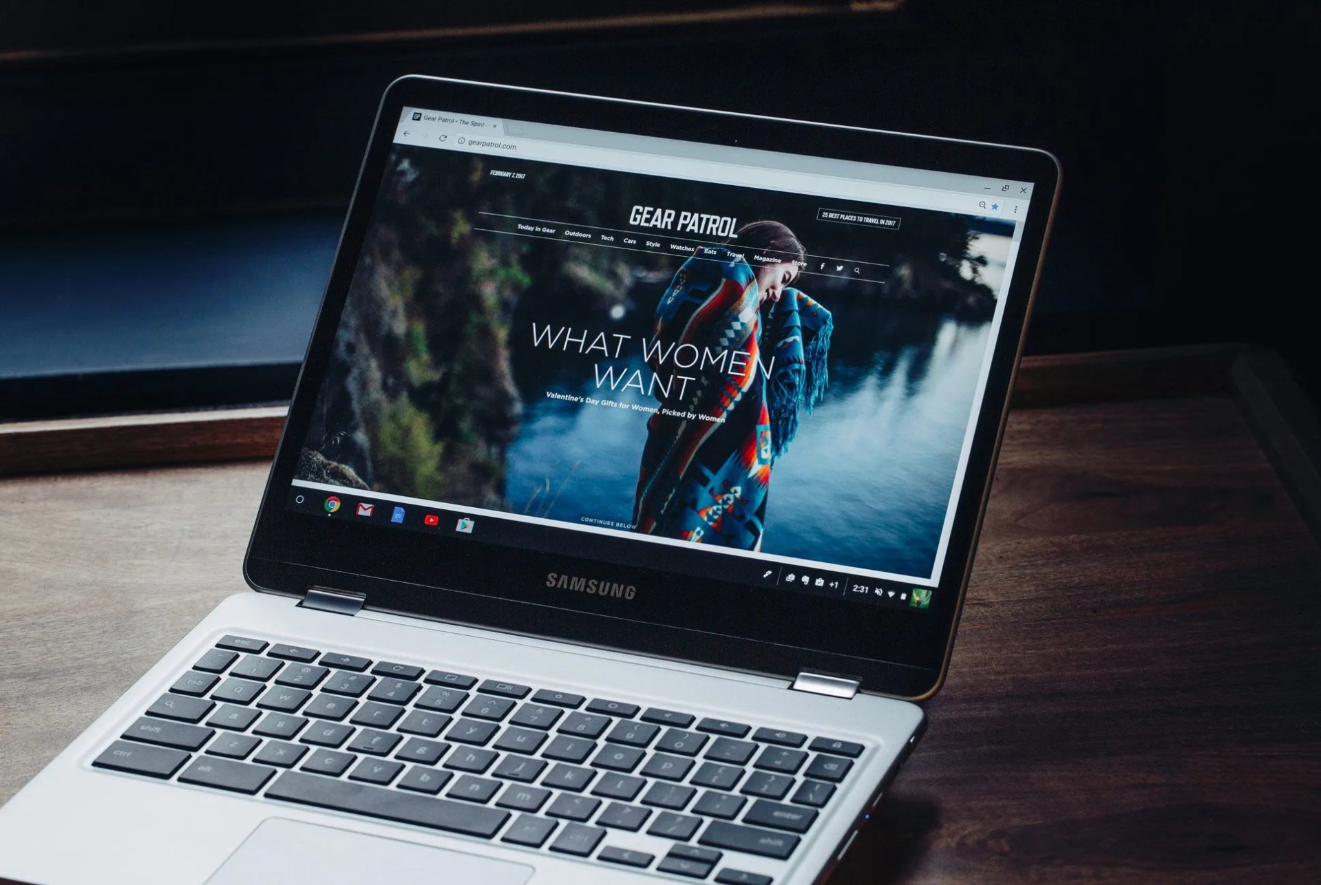 Samsung-Chromebook-Gear-Patrol-Ambiance