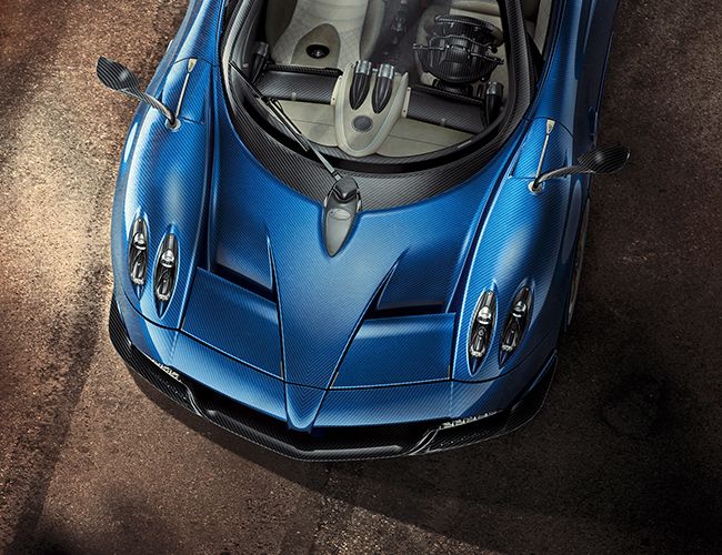 huayra-roadster-gear-patrol-feature