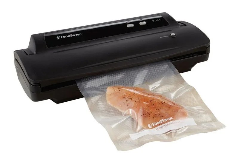 sous-vide-gear-patrol-food-saver