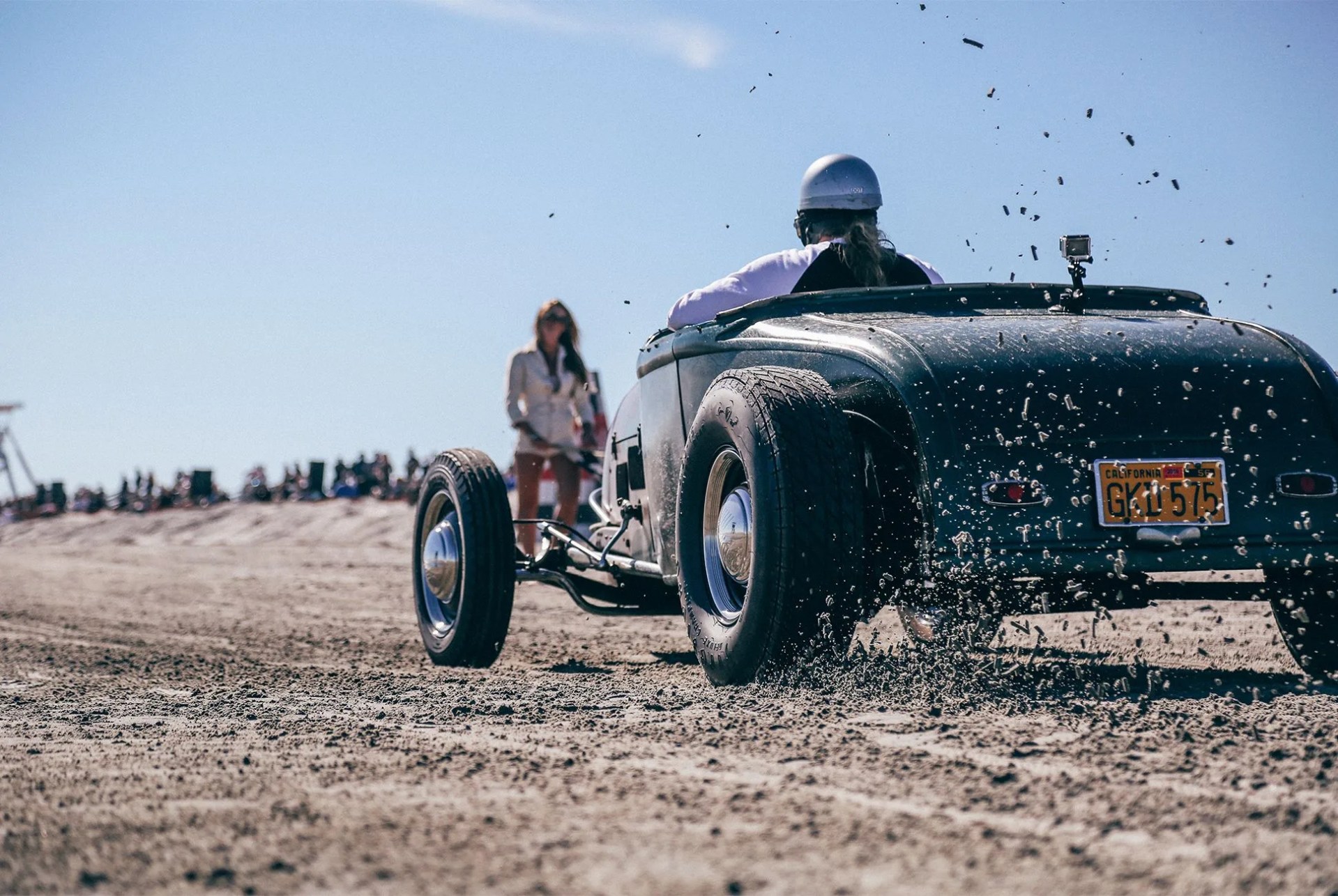 vintage-drag-race-gear-patrol-full-lead