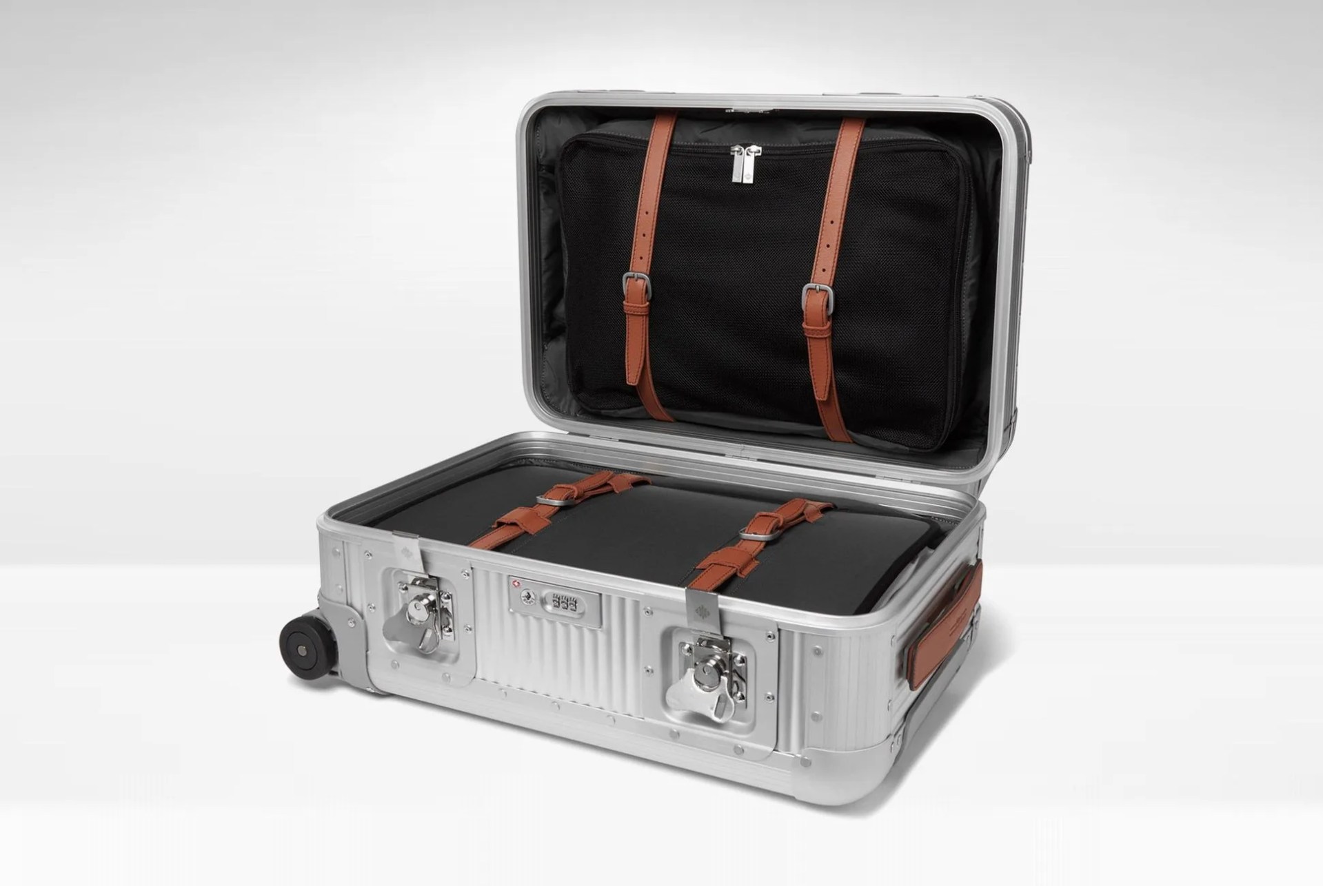 20-best-bags-gear-patrol-luggage-full-2
