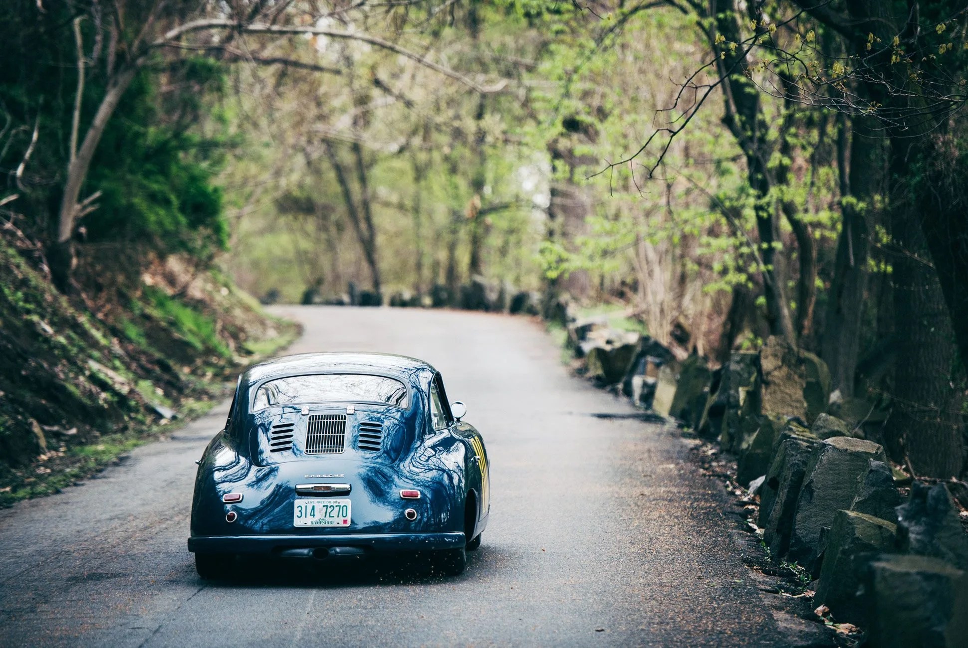 Emory-Porsche-Wallpaper-Gear-Patrol-Lead-Full