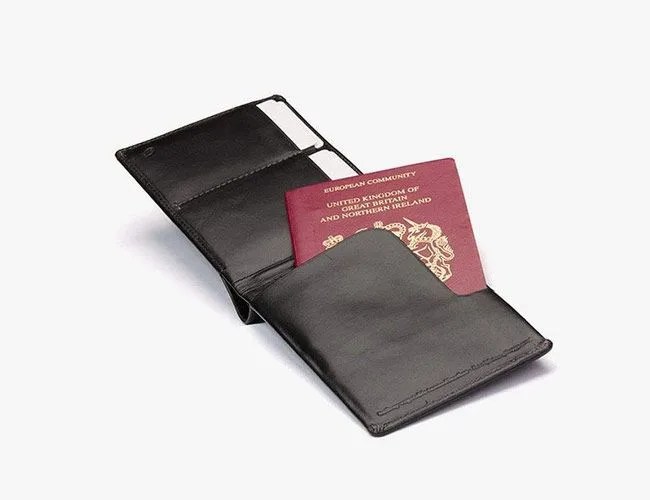 gp-store-outdoors-gear-patrol-wallet
