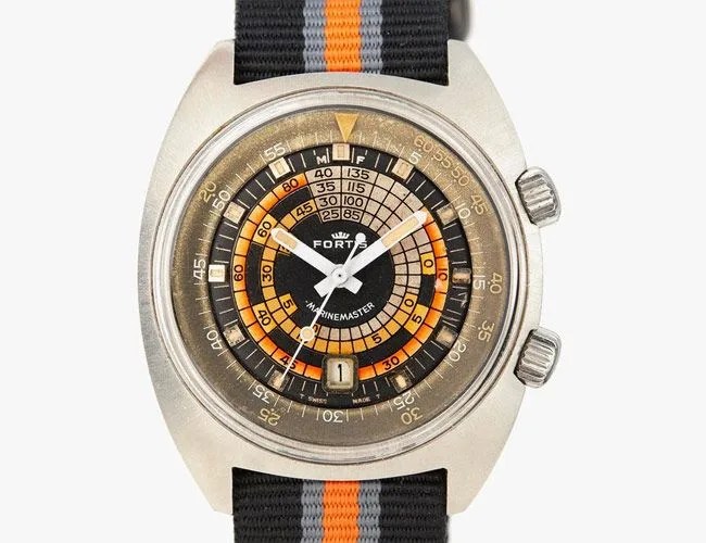 gp-store-outdoors-gear-patrol-watch