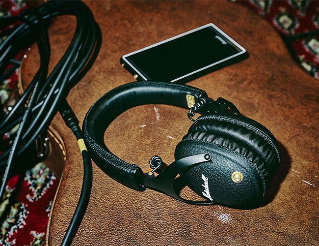 marshall-headphones-gear-patrol-feature