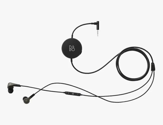 Best-Noise-Canceling-Earbuds-Gear-Patrol-BO-Play-H3-ANC