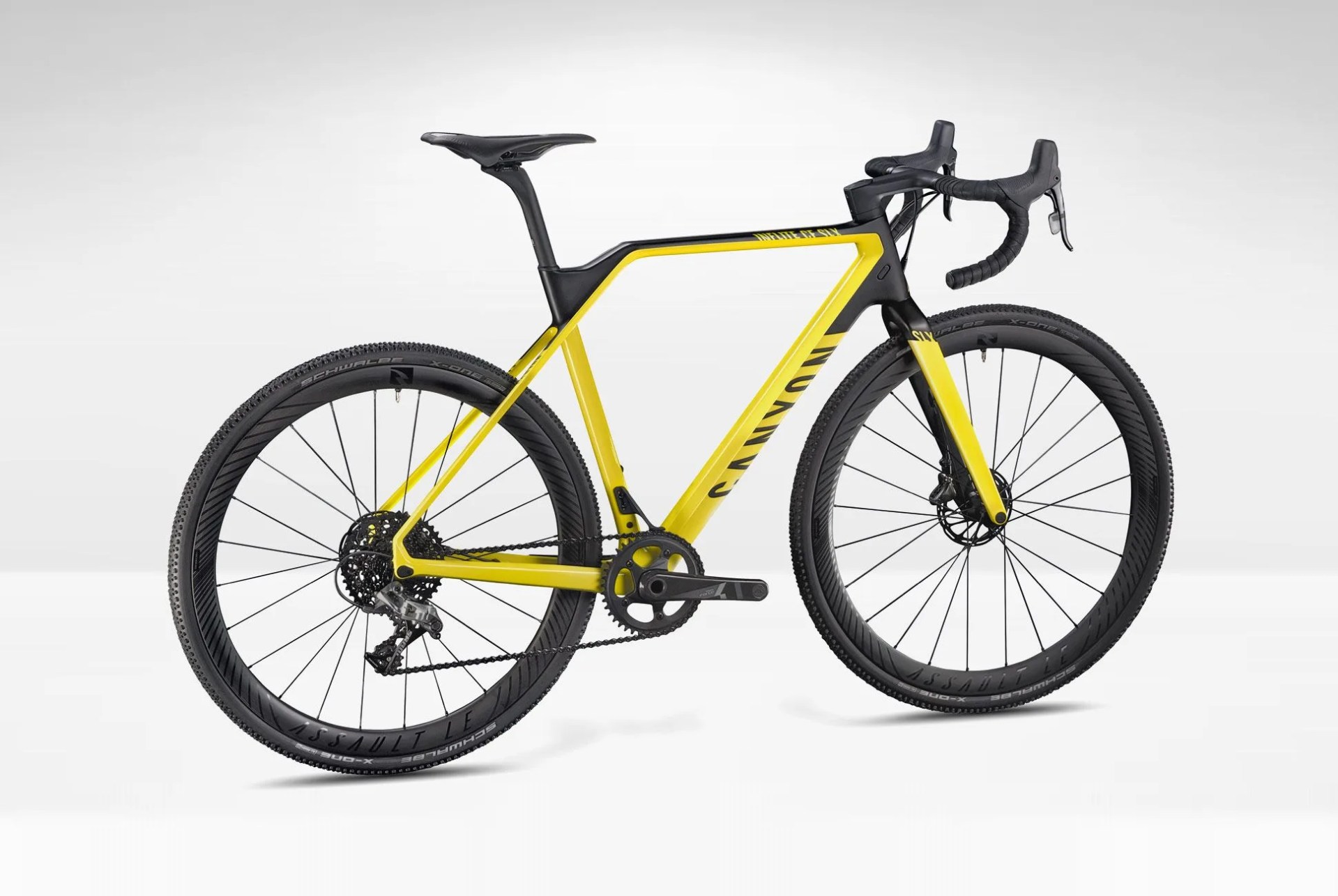 Canyon-Inflite-CF-SLX-Gear-Patrol-Slide-1