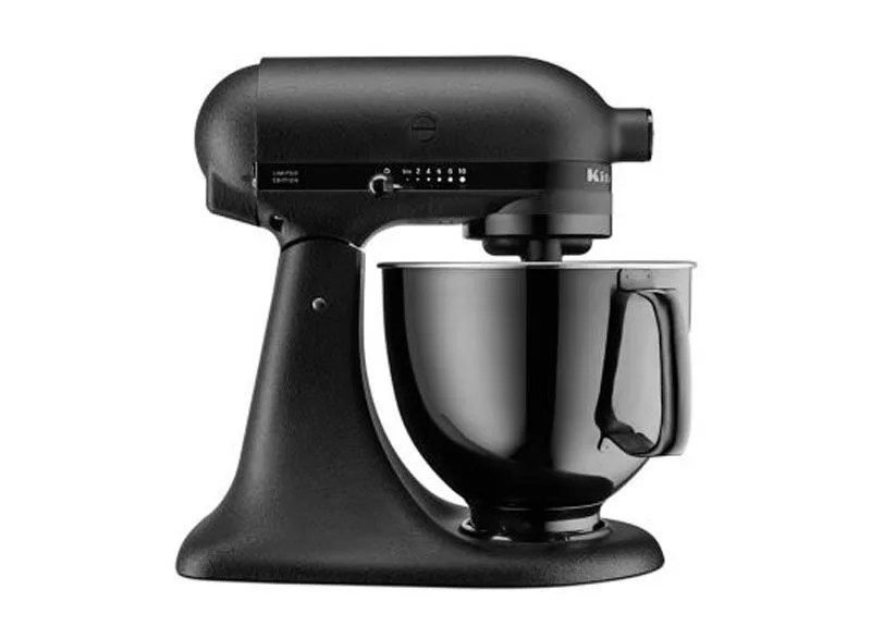 all-black-kitchen-gear-patrol-kitchenaid