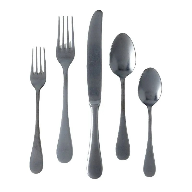 all-black-kitchen-gear-patrol-utensils