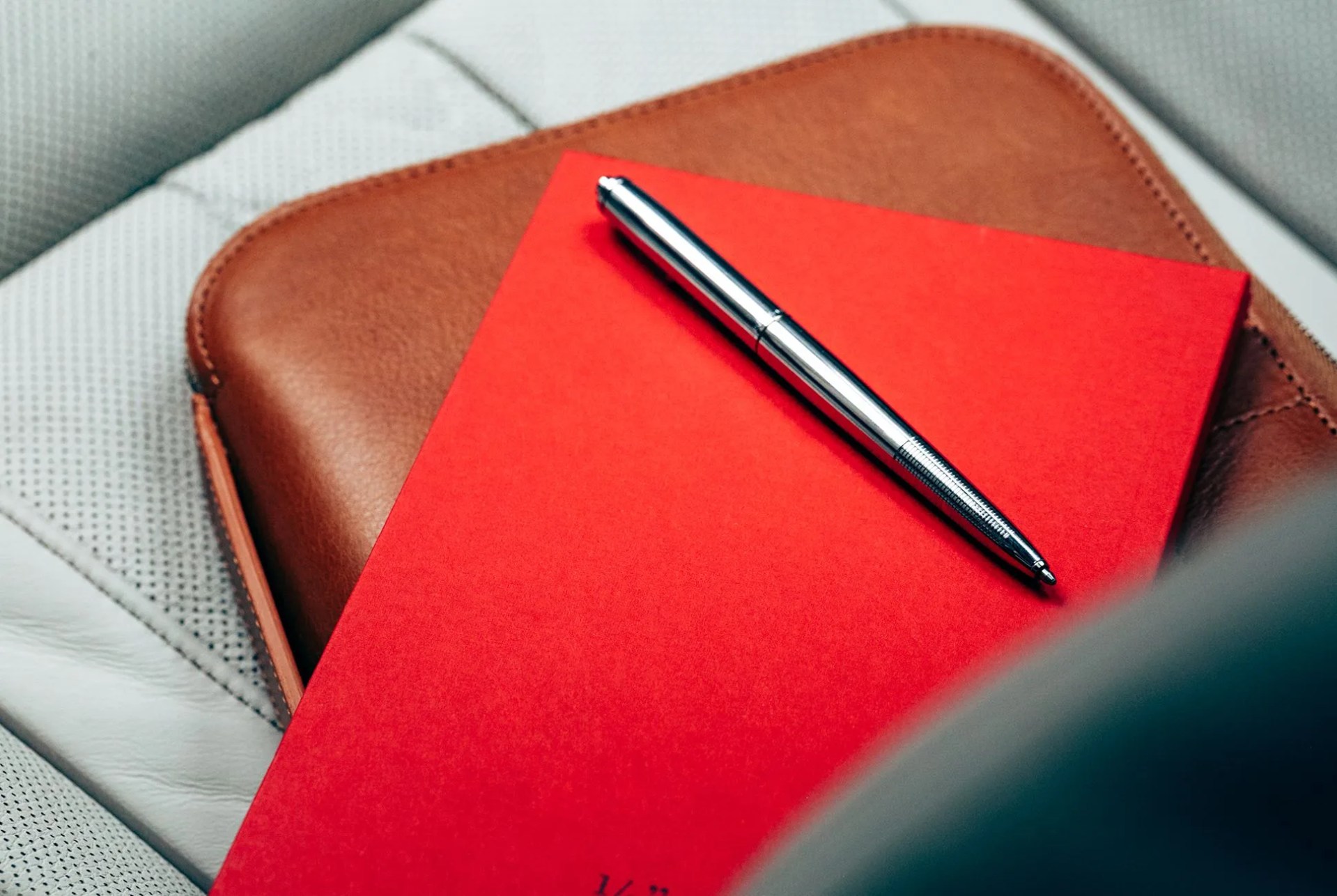 glove-compartment-gear-patrol-pen