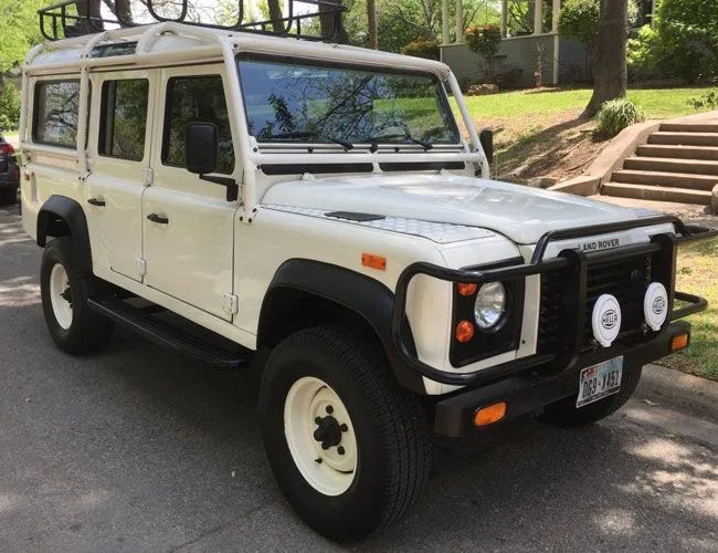 overlanders-gear-patrol-land-rover-93