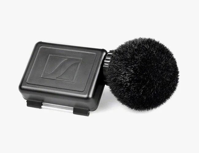 tech-picks-gear-patrol-samsung-senheiser